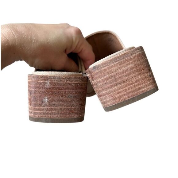 Frye Cindy Mule Sandals size 7.5 Tan Heeled - Picture 10 of 11